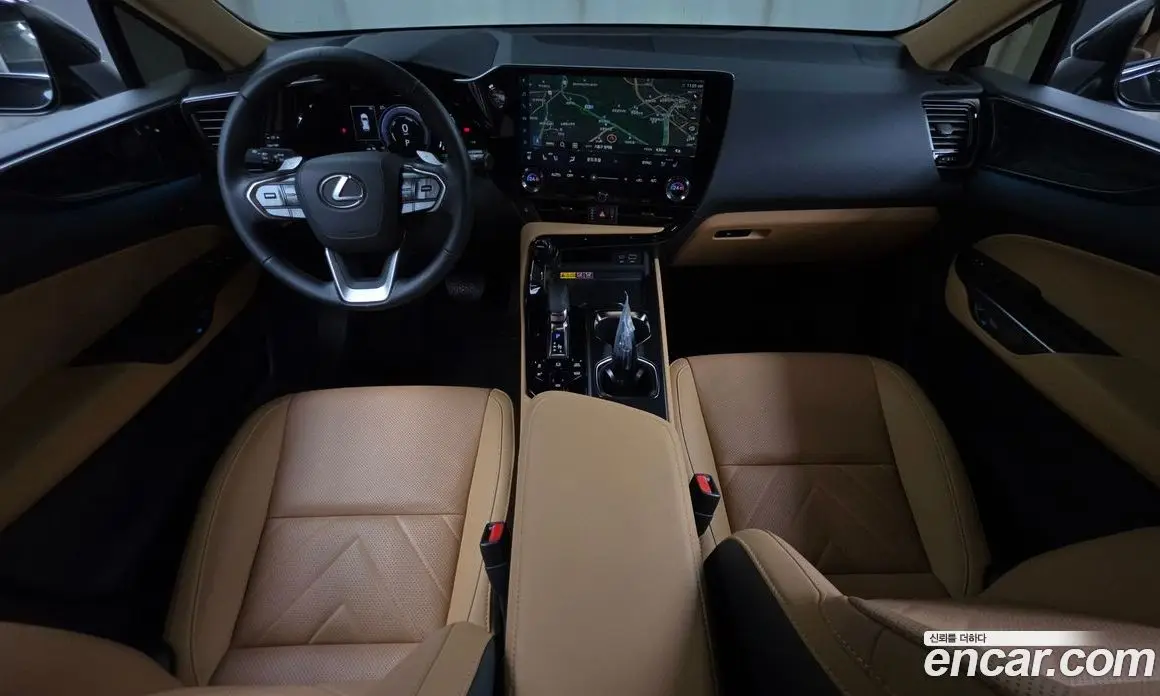 Lexus NX 2025 2.5 автомат (гидро), фото 10 Lexus NX 2025 2.5 автомат (гидро), фото 10
