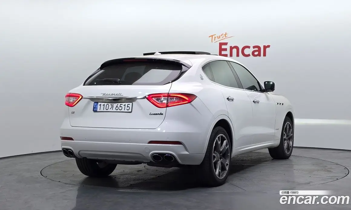 Maserati Levante 2017 3.0 автомат (гидро), фото 2 Maserati Levante 2017 3.0 автомат (гидро), фото 2