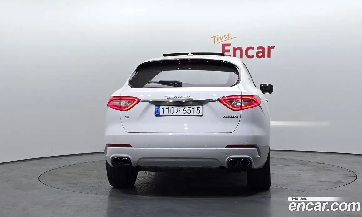 Maserati Levante 2017 3.0 автомат (гидро), фото 4 Maserati Levante 2017 3.0 автомат (гидро), фото 4