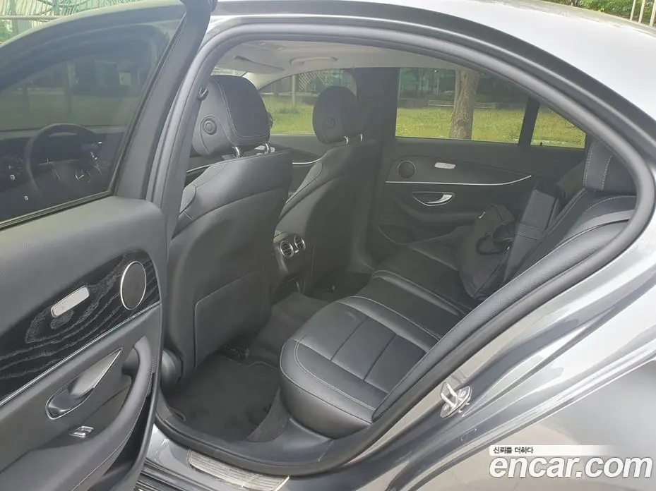 Mercedes-Benz E-Class 2016 1.9 автомат (гидро), фото 8