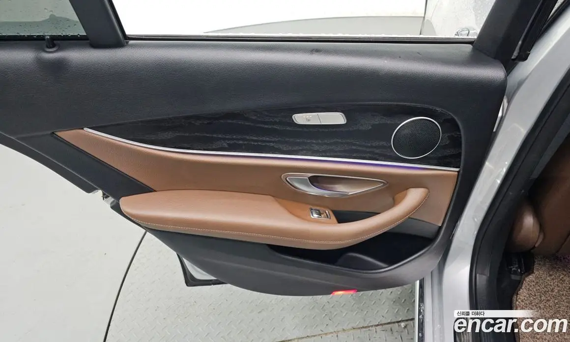 Mercedes-Benz E-Class 2016 2.0 автомат (гидро), фото 15