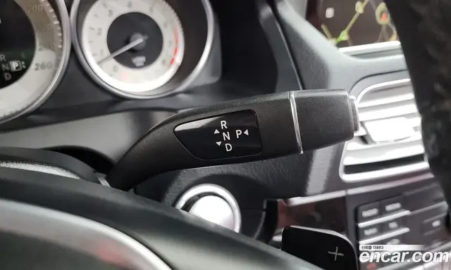 Mercedes-Benz E-Class 2016 2.0 автомат (гидро), миниатюра 9