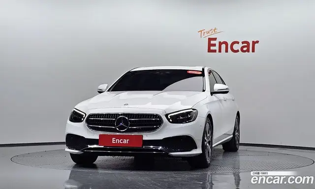 Mercedes-Benz E-Class 2020 2.0 автомат (гидро), миниатюра 2