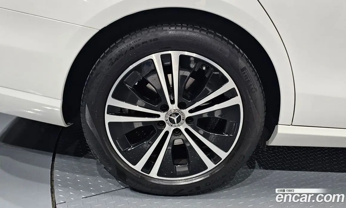Mercedes-Benz E-Class 2020 2.0 автомат (гидро), фото 4