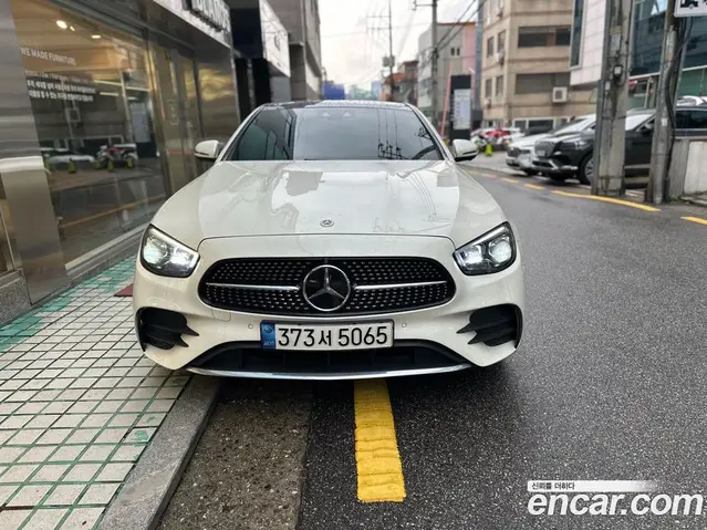 Mercedes-Benz E-Class, 2021, 80 000 км