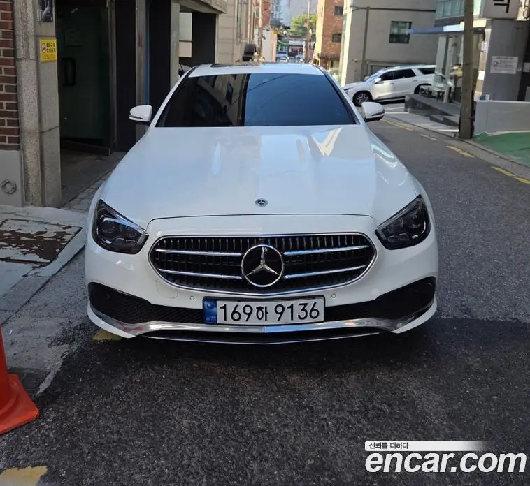 Mercedes-Benz E-Class 2022 2.0 автомат (гидро), фото 3