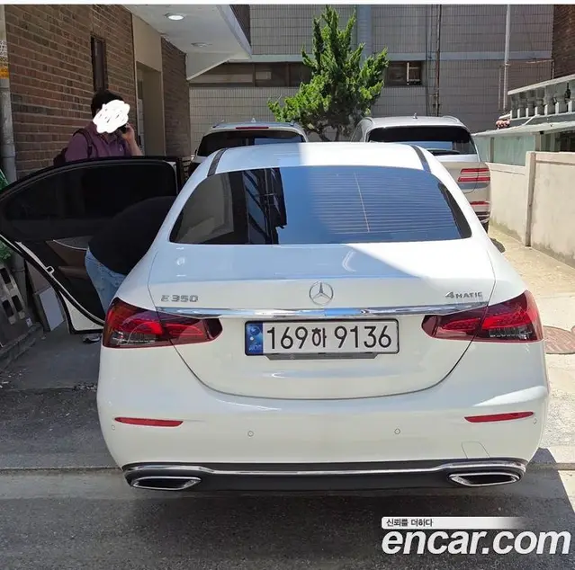 Mercedes-Benz E-Class 2022 2.0 автомат (гидро), миниатюра 4
