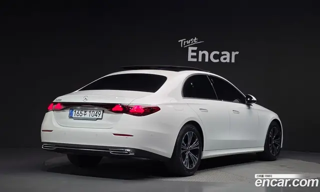 Mercedes-Benz E-Class 2025 2.0 автомат (гидро), миниатюра 2 Mercedes-Benz E-Class 2025 2.0 автомат (гидро), миниатюра 2