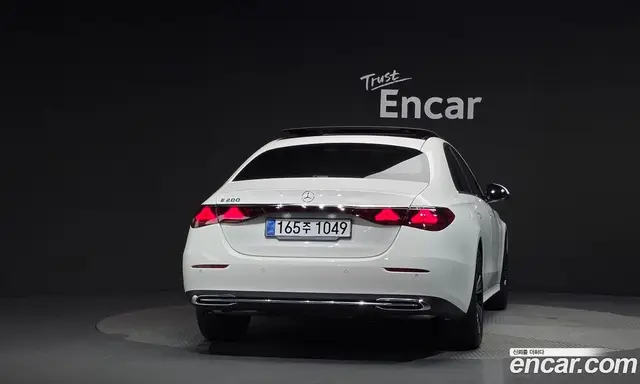 Mercedes-Benz E-Class 2025 2.0 автомат (гидро), миниатюра 4 Mercedes-Benz E-Class 2025 2.0 автомат (гидро), миниатюра 4
