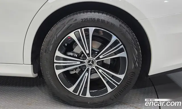 Mercedes-Benz E-Class 2025 2.0 автомат (гидро), миниатюра 7 Mercedes-Benz E-Class 2025 2.0 автомат (гидро), миниатюра 7