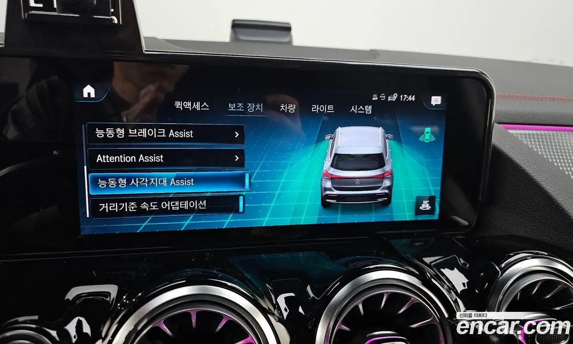Mercedes-Benz EQA 2024 0.2 автомат (гидро), фото 24