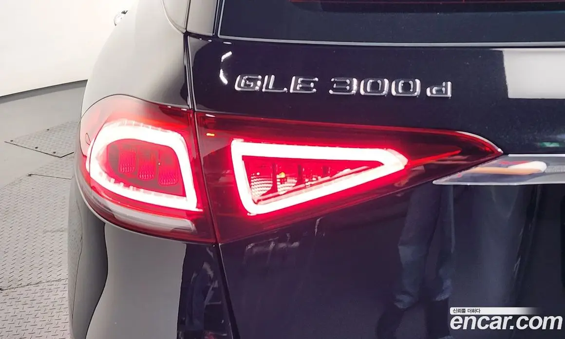 Mercedes-Benz GLE-Class 2020 1.9 автомат (гидро), фото 9