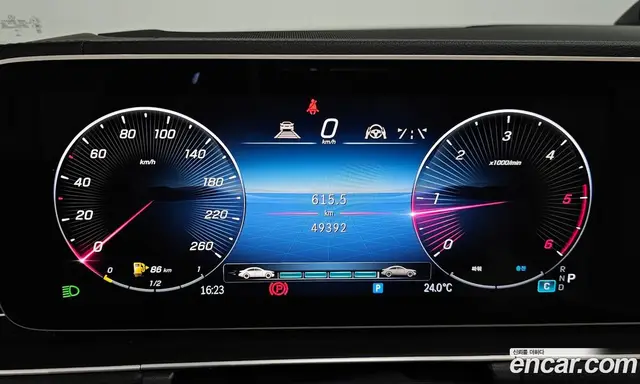 Mercedes-Benz GLE-Class 2023 2.0 автомат (гидро), миниатюра 8