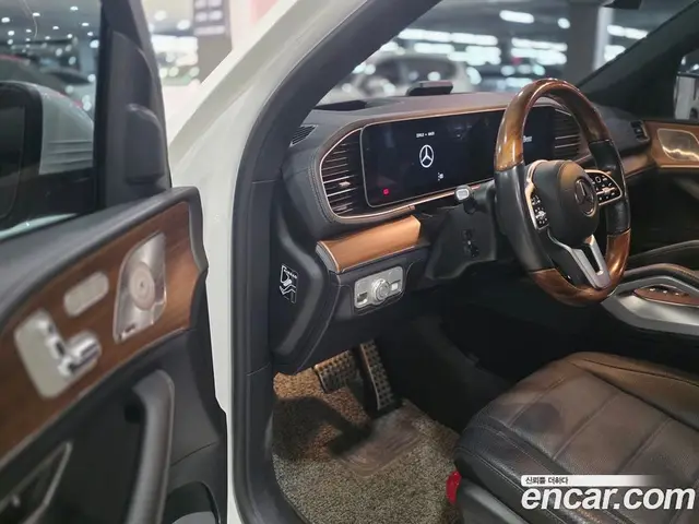 Mercedes-Benz GLS-Class 2021 2.9 автомат (гидро), миниатюра 7