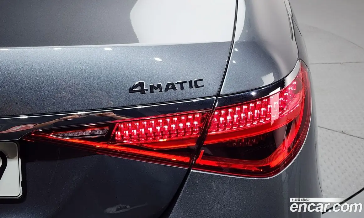 Mercedes-Benz S-Class 2022 4.0 автомат (гидро), фото 9