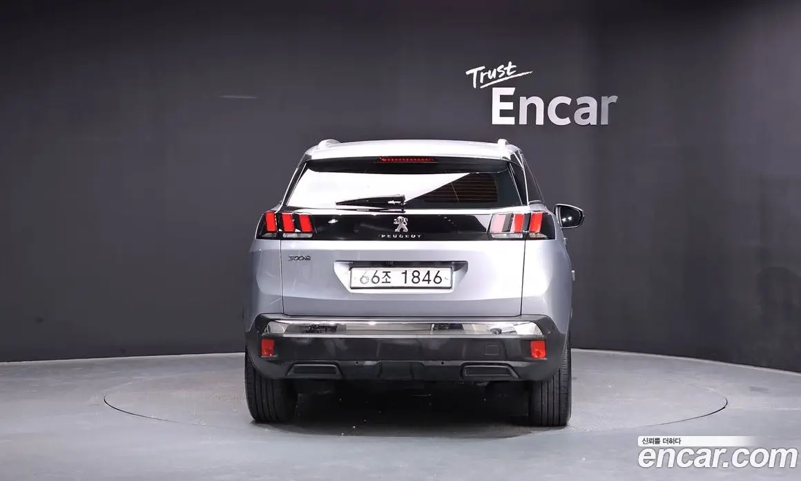 Peugeot 3008 2018 1.6 автомат (гидро), фото 4