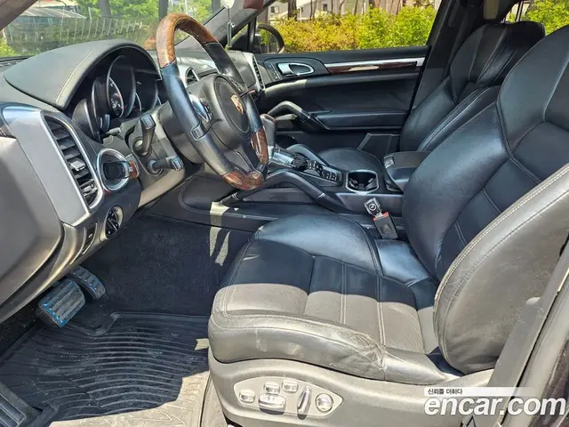 Porsche Cayenne 2010 4.8 автомат (гидро), миниатюра 11