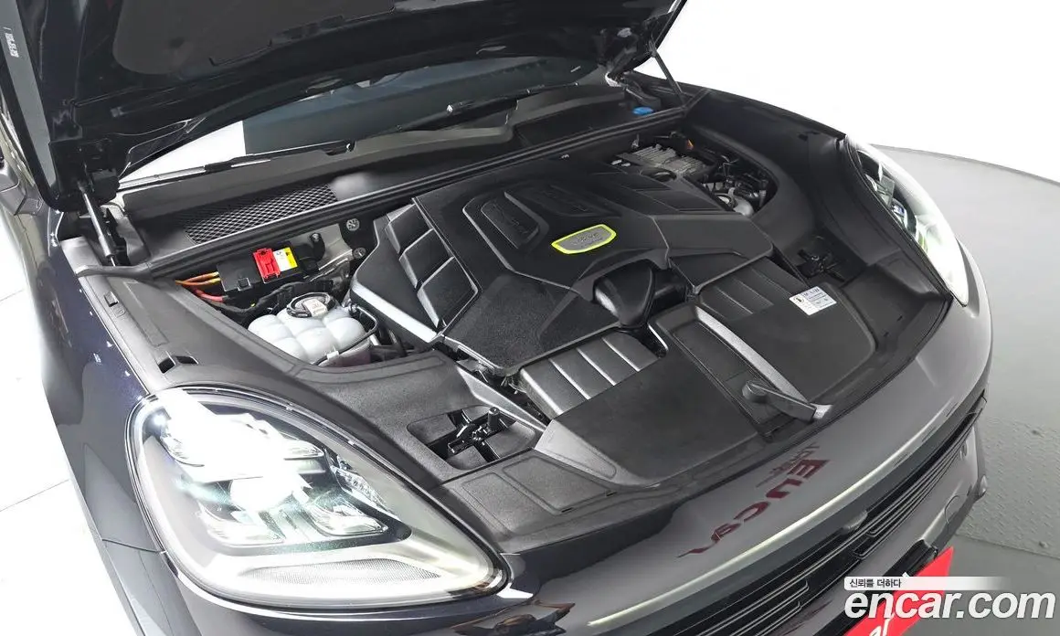 Porsche Cayenne 2021 3.0 автомат (гидро), фото 6