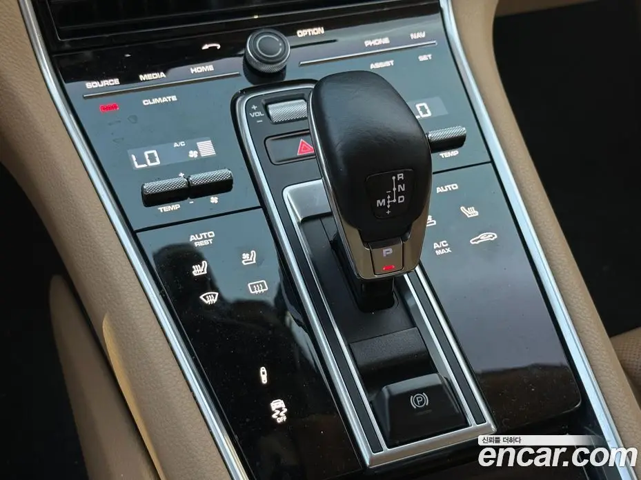 Porsche Panamera 2018 2.9 автомат (гидро), фото 11