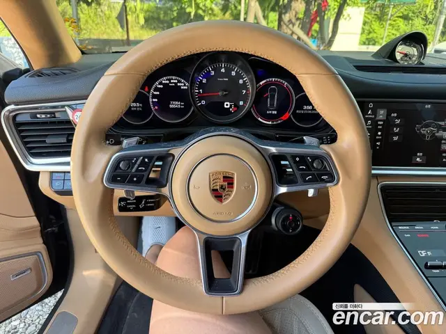Porsche Panamera 2018 2.9 автомат (гидро), миниатюра 4