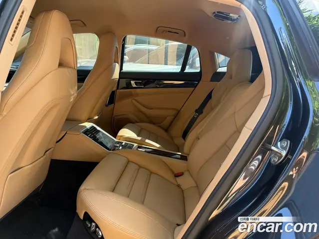 Porsche Panamera 2018 2.9 автомат (гидро), миниатюра 7