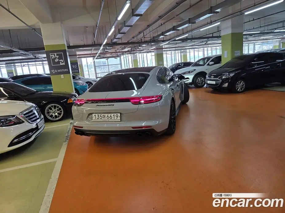 Porsche Panamera 2019 4.0 автомат (гидро), фото 4