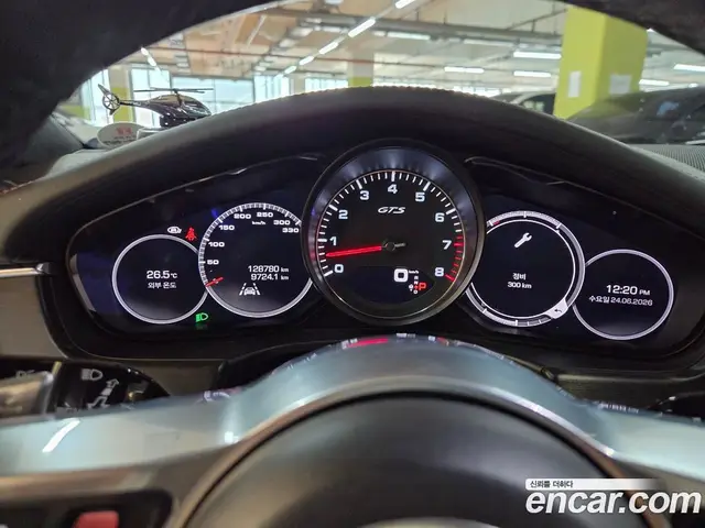 Porsche Panamera 2019 4.0 автомат (гидро), миниатюра 8