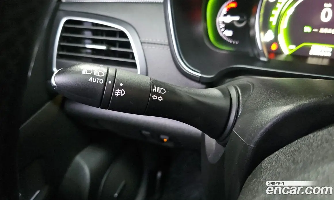 Renault (Samsung) SM6 2019 2.0 автомат (гидро), фото 29 Renault (Samsung) SM6 2019 2.0 автомат (гидро), фото 29
