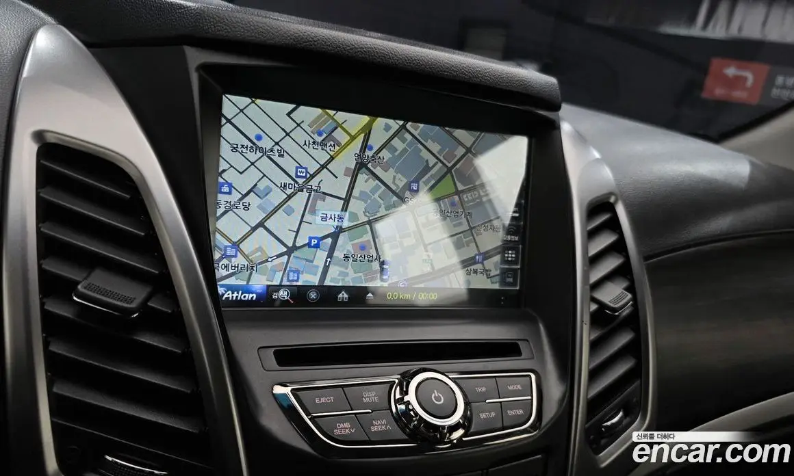 SsangYong Korando 2014 2.0 автомат (гидро), фото 21