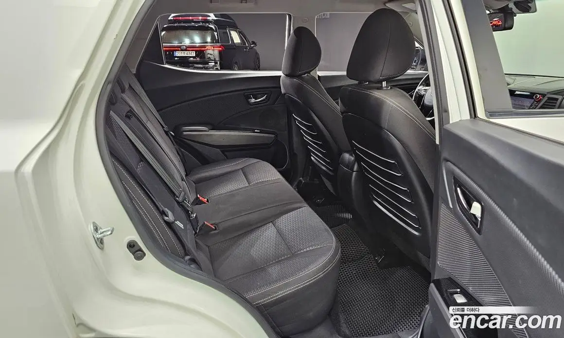 SsangYong TIBOLI 2017 1.6 автомат (гидро), фото 11