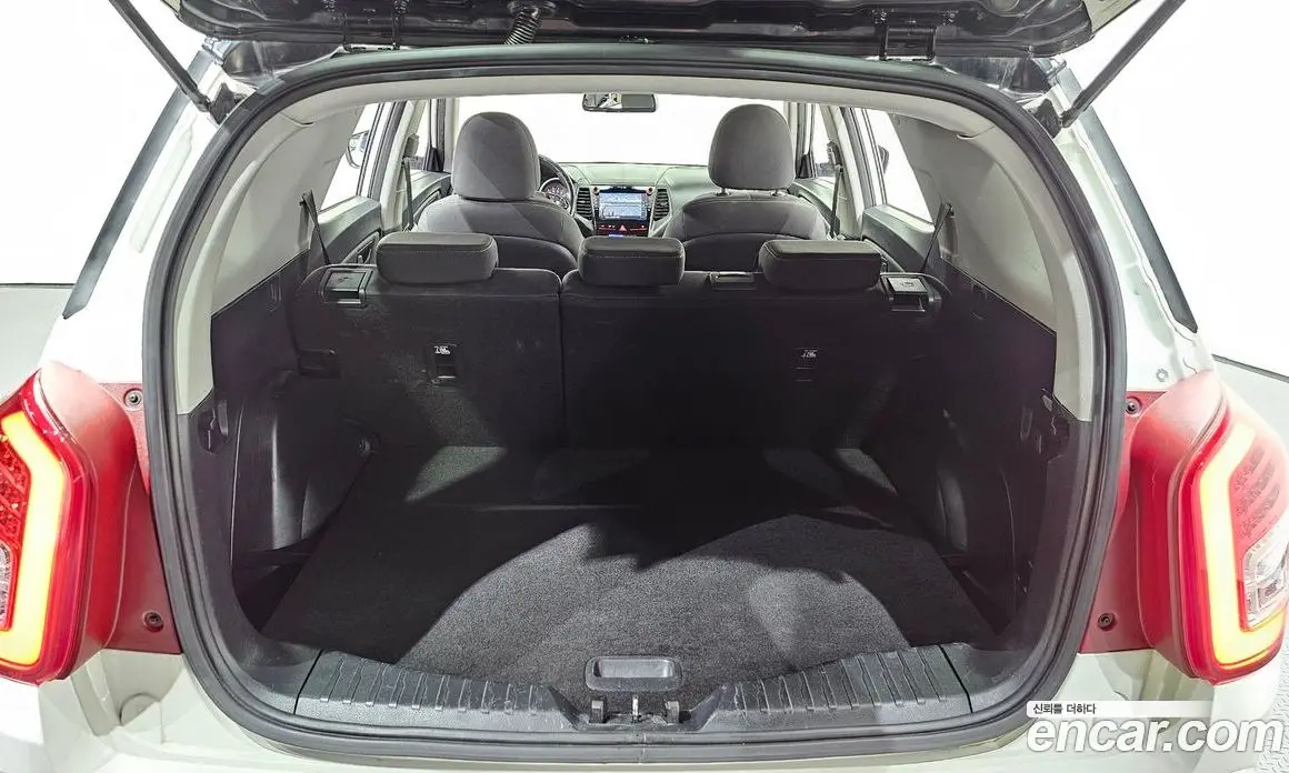 SsangYong TIBOLI 2017 1.6 автомат (гидро), фото 16