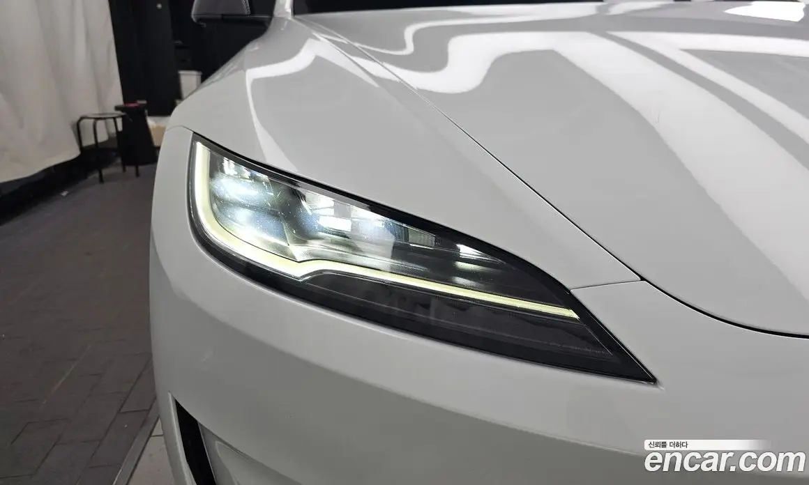 Tesla Model 3 2024 0.2 автомат (гидро), фото 8 Tesla Model 3 2024 0.2 автомат (гидро), фото 8