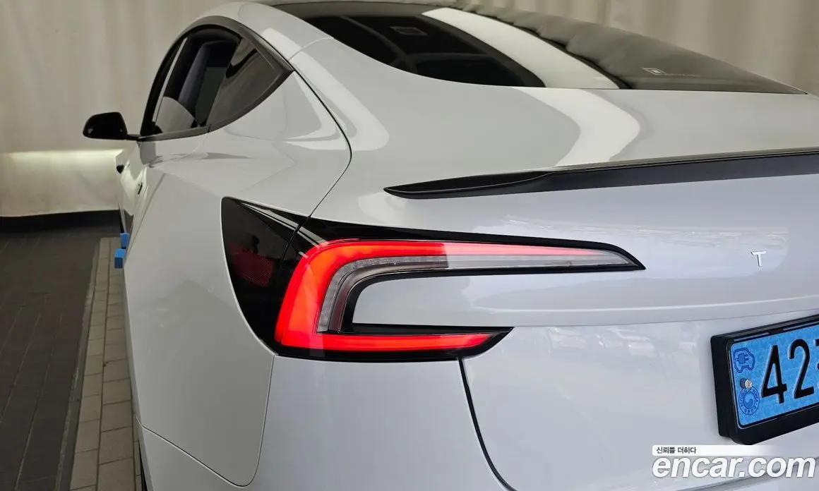 Tesla Model 3 2024 0.2 автомат (гидро), фото 9 Tesla Model 3 2024 0.2 автомат (гидро), фото 9