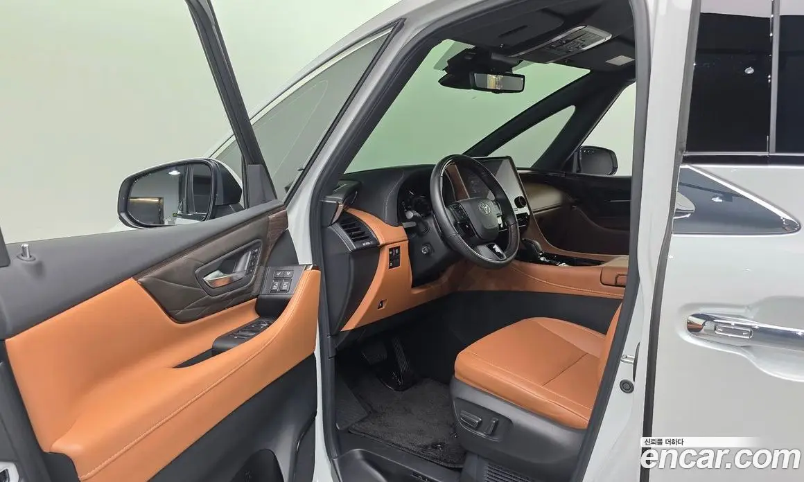 Toyota Alphard 2025 2.5 автомат (гидро), фото 17 Toyota Alphard 2025 2.5 автомат (гидро), фото 17