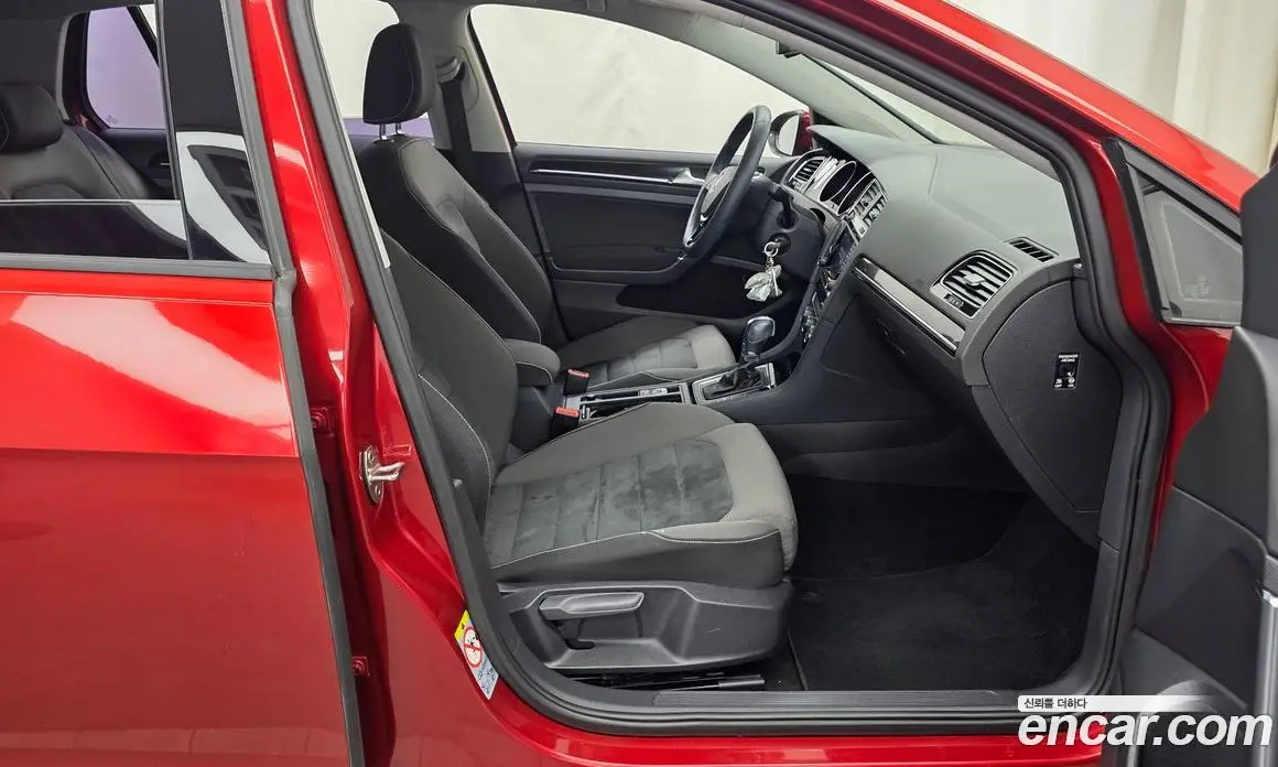 Volkswagen Golf 2013 1.6 автомат (гидро), фото 11