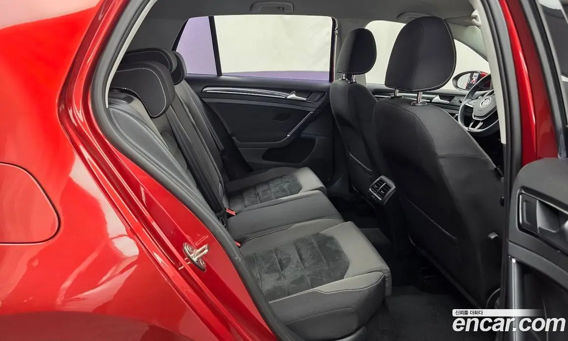 Volkswagen Golf 2013 1.6 автомат (гидро), фото 12