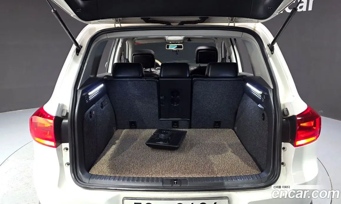 Volkswagen Tiguan 2012 2.0 автомат (гидро), фото 22