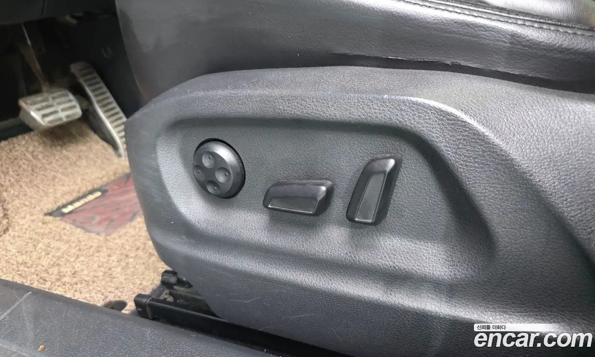 Volkswagen Tiguan 2012 2.0 автомат (гидро), фото 23