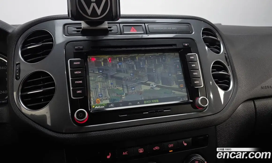 Volkswagen Tiguan 2015 2.0 автомат (гидро), фото 15
