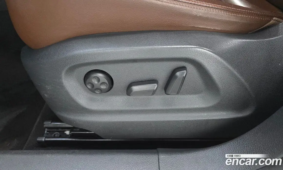Volkswagen Tiguan 2015 2.0 автомат (гидро), фото 17