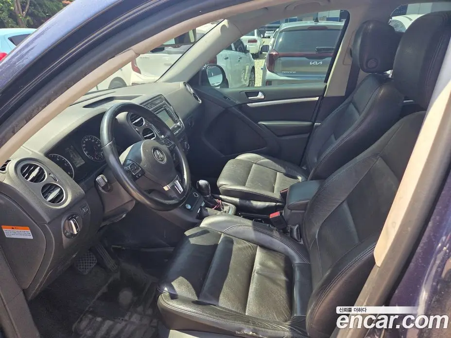 Volkswagen Tiguan 2015 2.0 автомат (гидро), фото 12