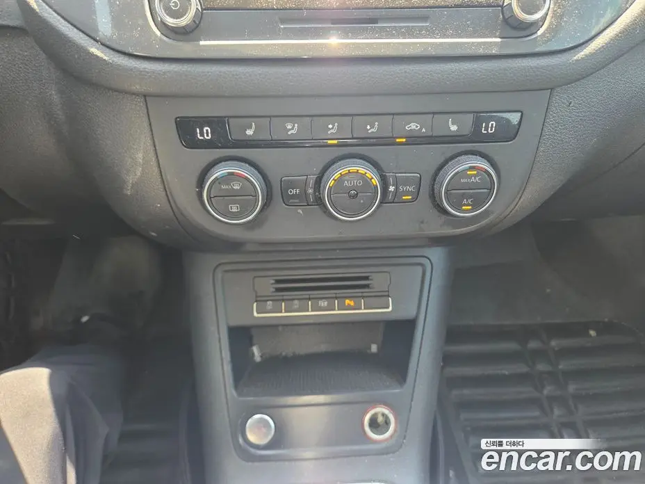 Volkswagen Tiguan 2015 2.0 автомат (гидро), фото 17