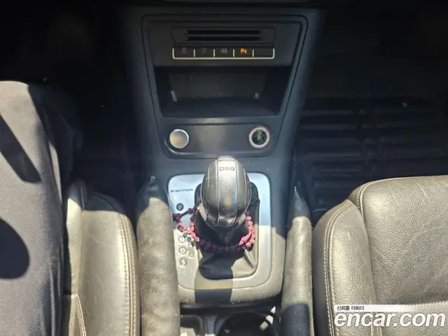 Volkswagen Tiguan 2015 2.0 автомат (гидро), миниатюра 9