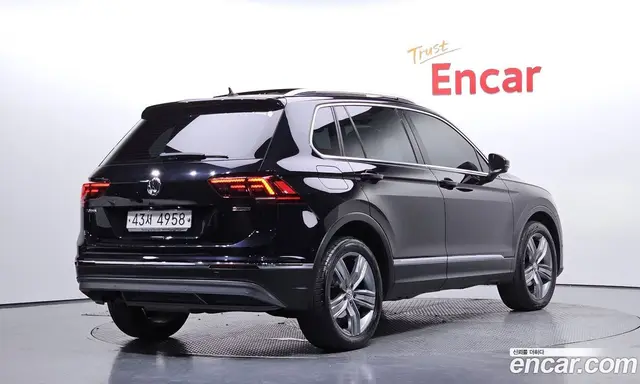 Volkswagen Tiguan 2018 2.0 автомат (гидро), миниатюра 2