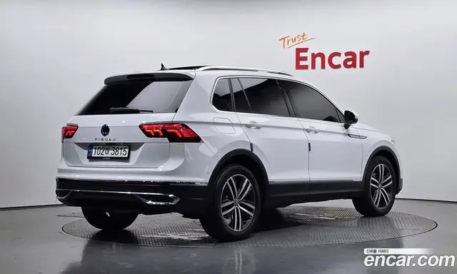 Volkswagen Tiguan 2022 2.0 автомат (гидро), миниатюра 2