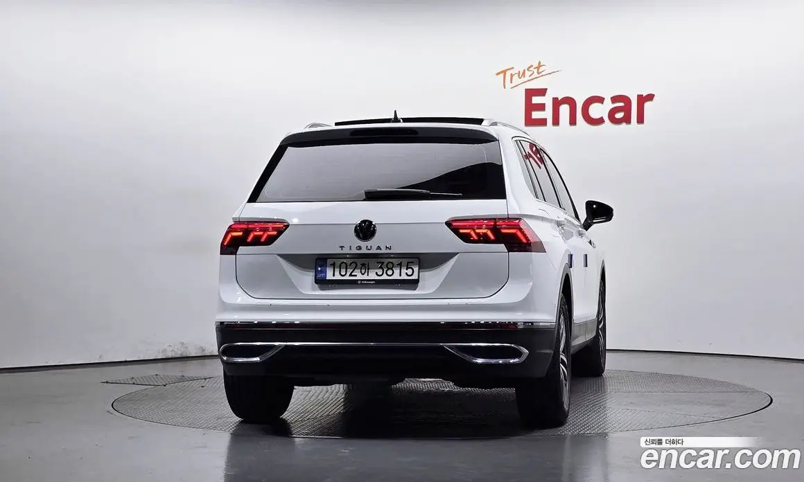 Volkswagen Tiguan 2022 2.0 автомат (гидро), фото 4