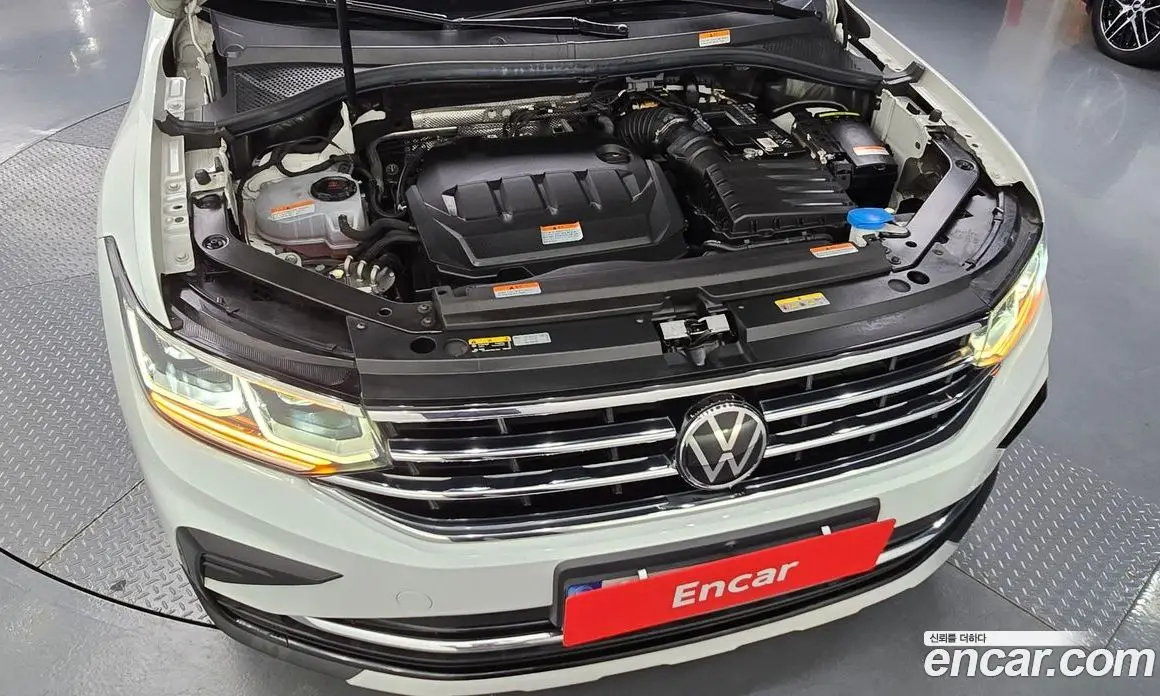 Volkswagen Tiguan 2022 2.0 автомат (гидро), фото 6