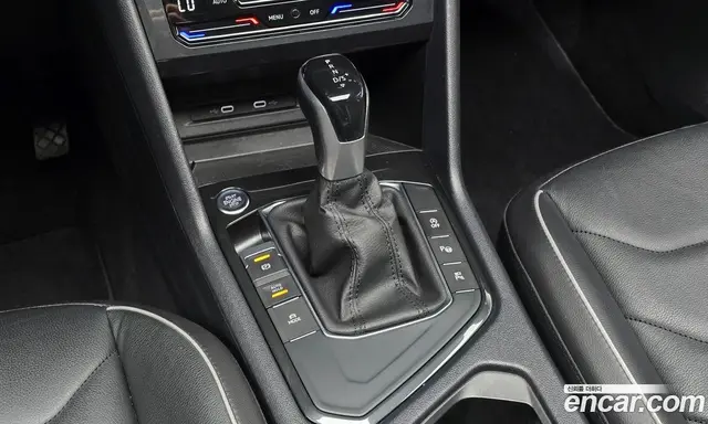 Volkswagen Tiguan 2022 2.0 автомат (гидро), миниатюра 9