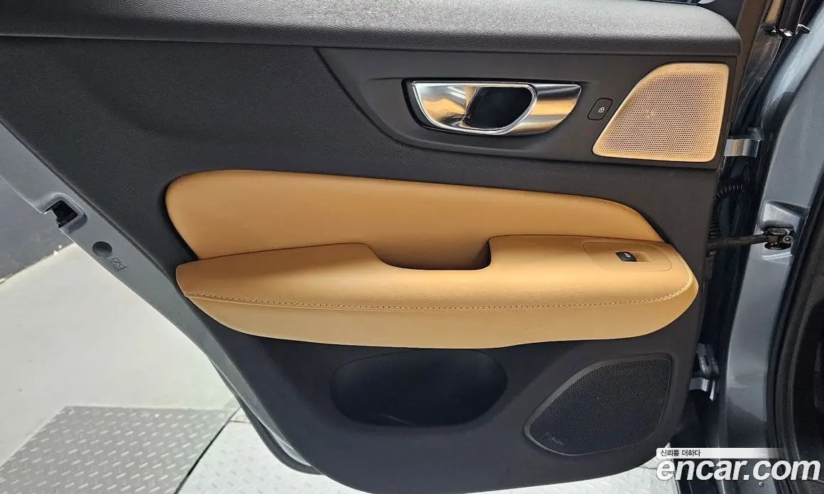 Volvo S60 2020 2.0 автомат (гидро), фото 15