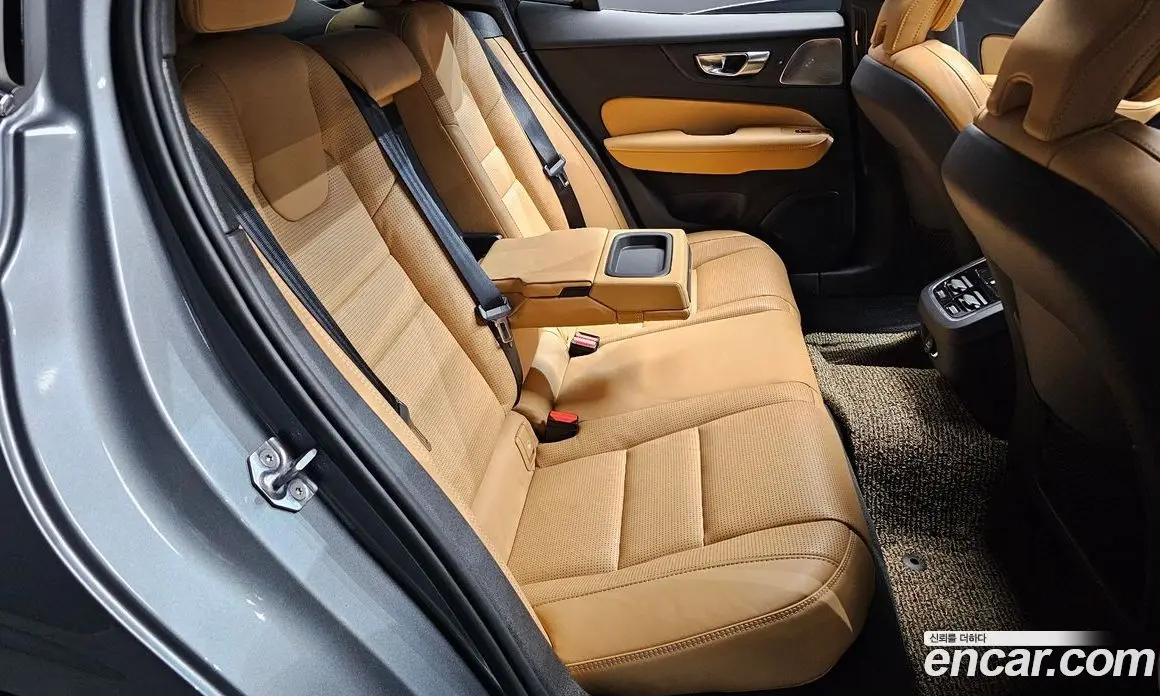 Volvo S60 2020 2.0 автомат (гидро), фото 18
